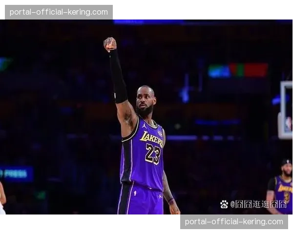 评论:湖人队近期战绩下滑与防守篮板保护不力导致的转换失分直接相关 评论:湖人队近期战绩下滑与防守篮板保护不力导致的转换失分直接相关