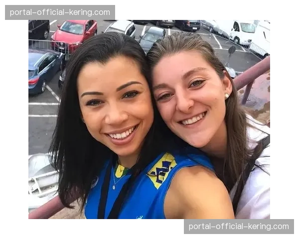 特写：41岁巴西副攻卡罗尔赛后向看台比心，或将迎来国家队告别战