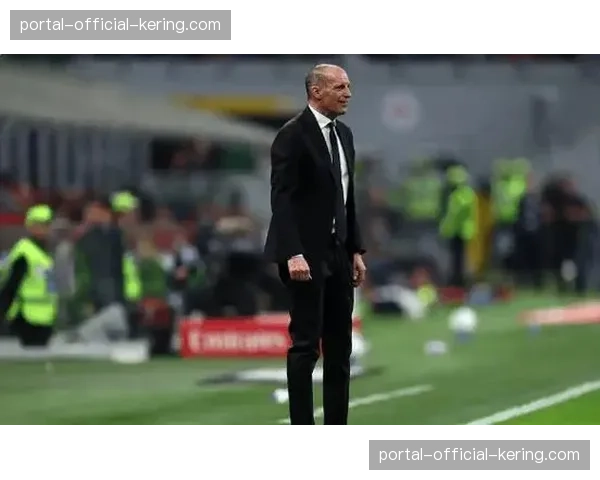 圣西罗响起嘘声，莱奥8射0正状态低迷致米兰欧冠席位告急